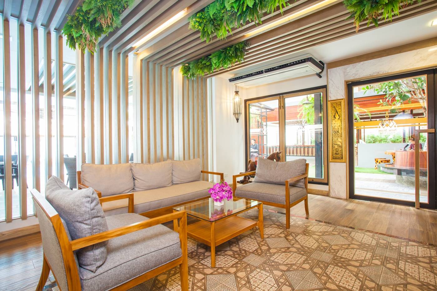 New-Siam-Palace-Ville-Hotel-Lobby-13