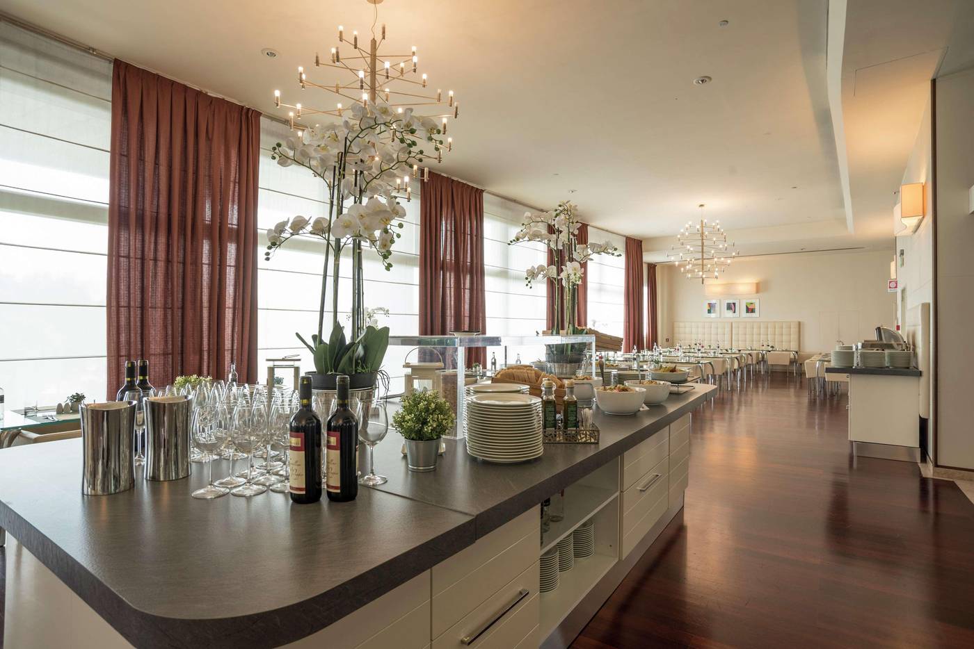 DoubleTree-by-Hilton-Florence-Metropole-Restaurant-10