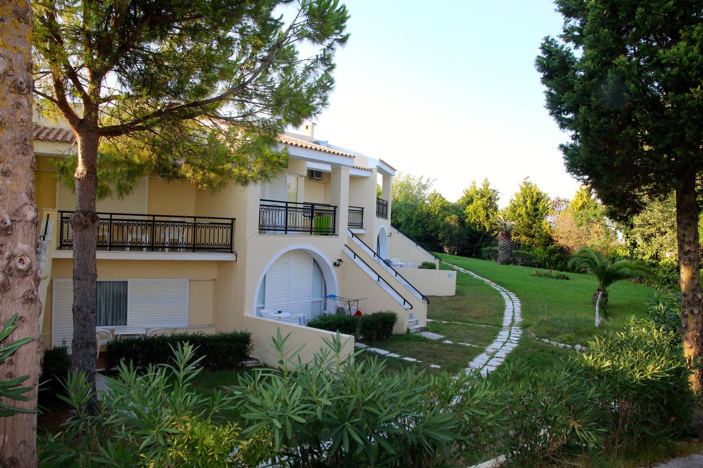 Mediterranean-Blue-General-view-9