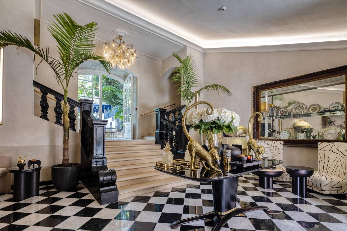 Hotel-Restaurant-Le-Yaca-Lobby-93