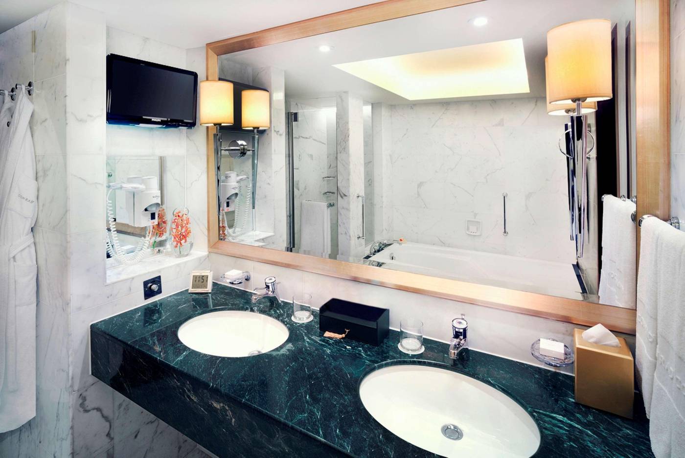 Conrad-Hong-Kong-Room-34