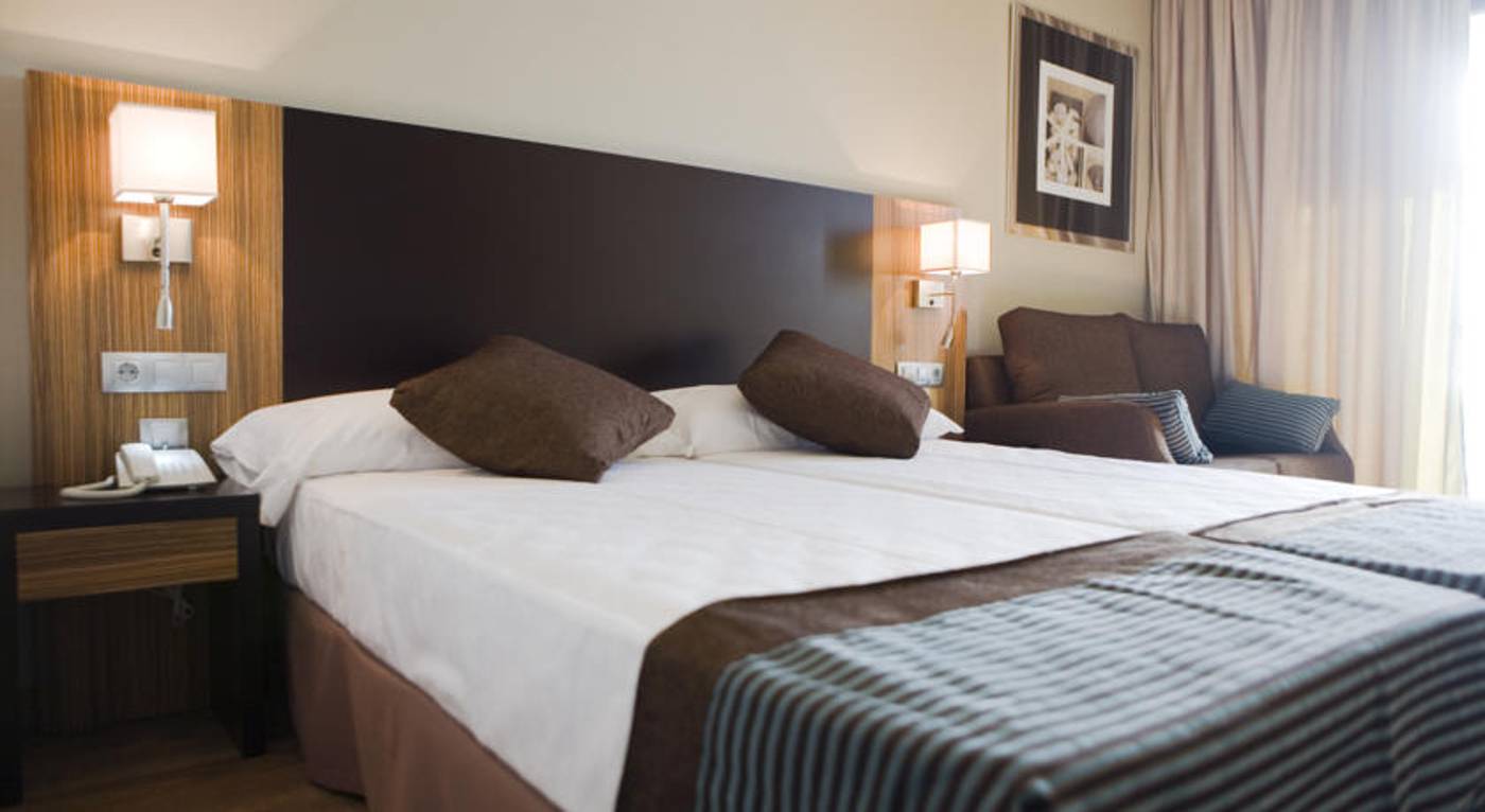 Conilsol-Hotel-y-Aptos-General-view-12