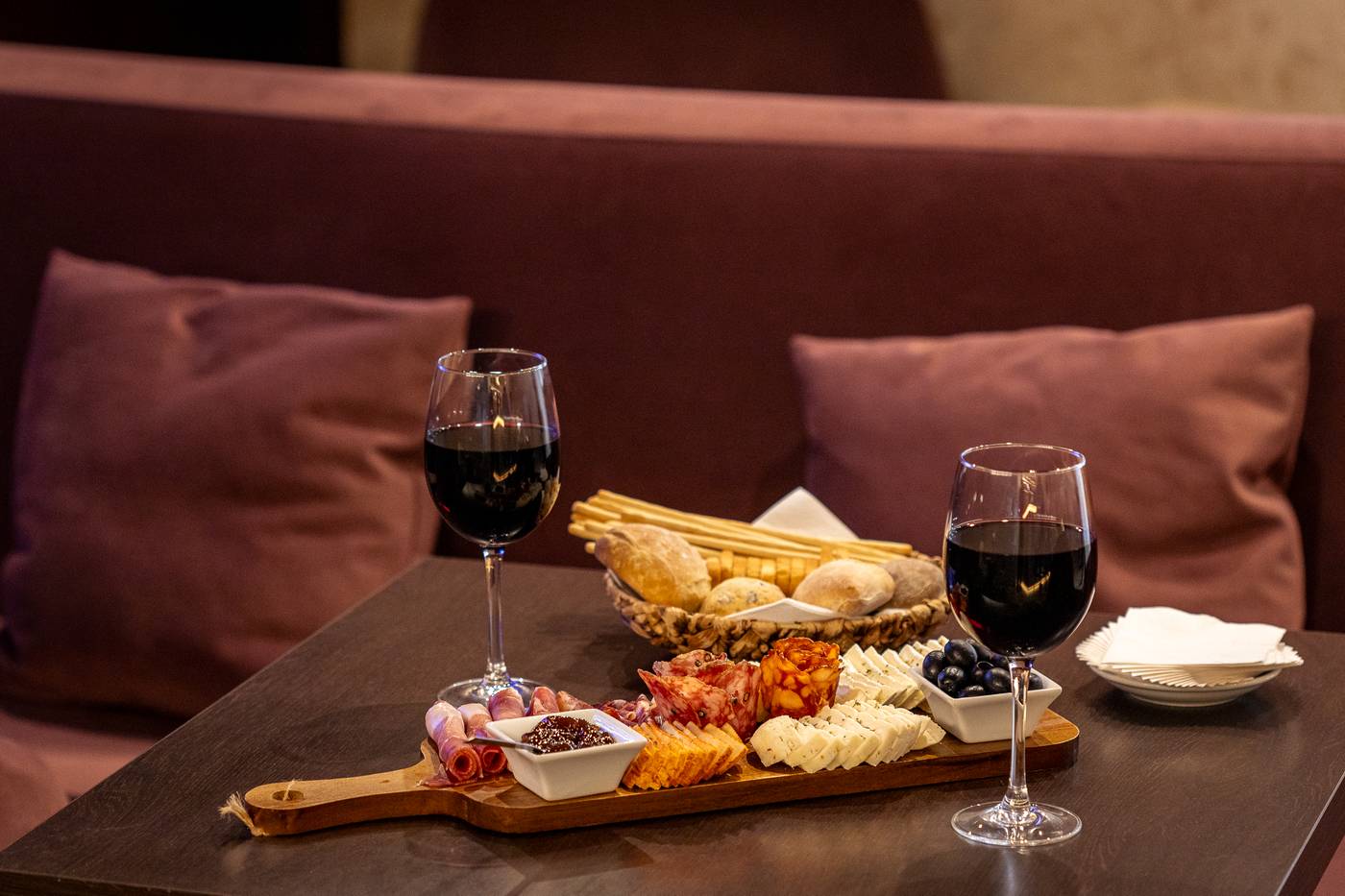 America-Diamonds-Restaurant-18