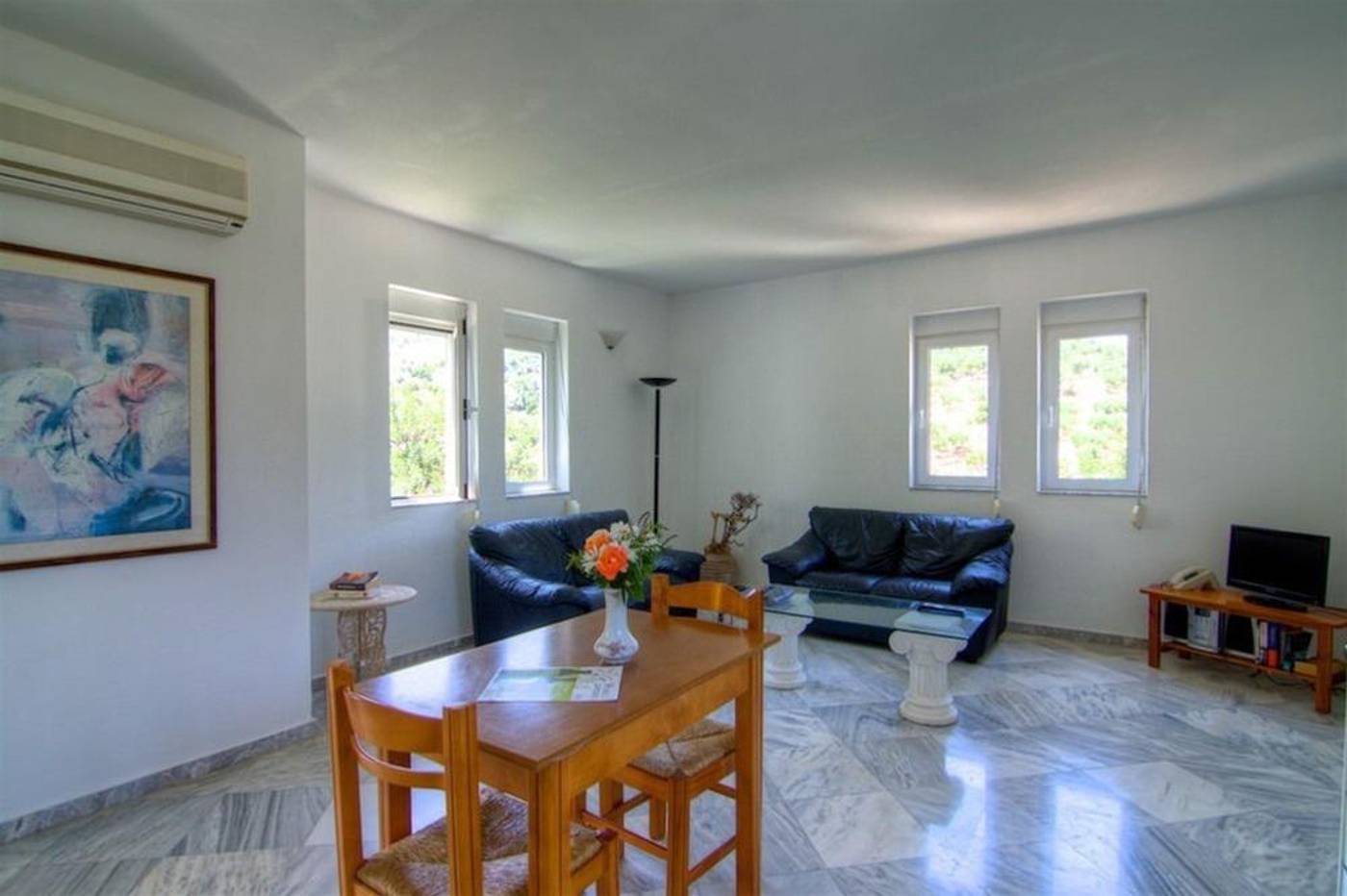 Xidas-Garden-Room-19