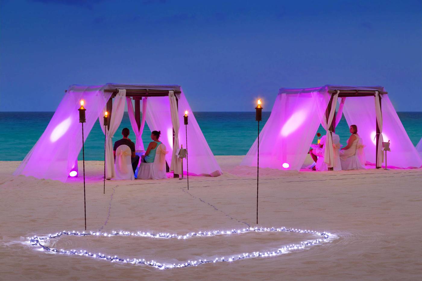 Hyatt-Zilara-Cancun-Beach-112