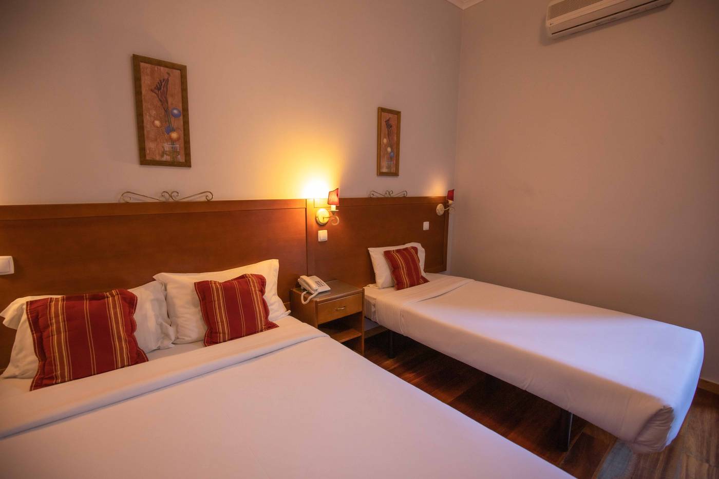 Residencial-Alcobia-Room-26