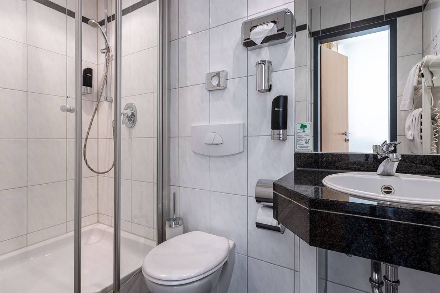 Trip-Inn-Hotel-Conti-Room-13