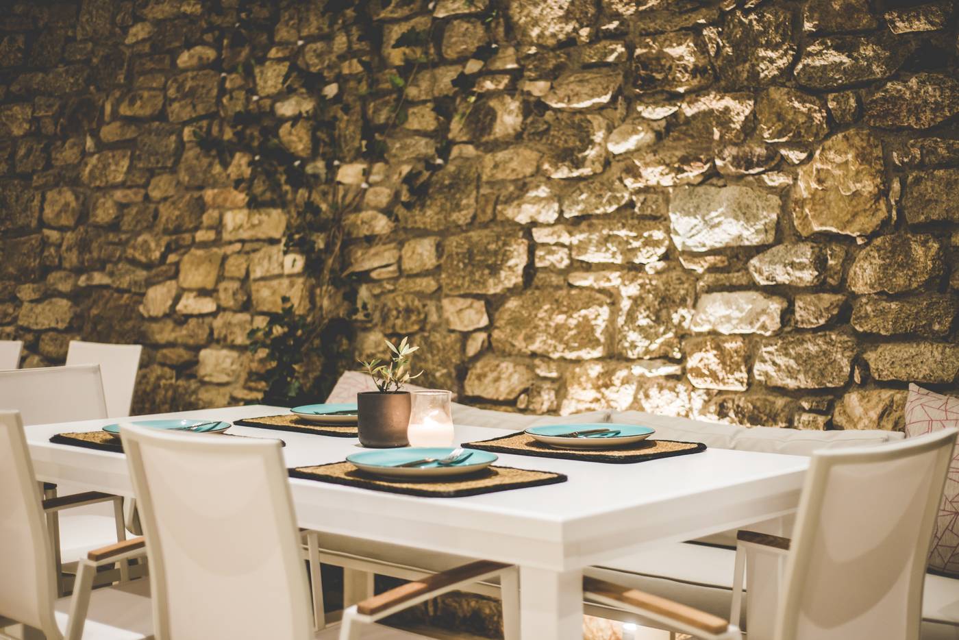 Super-Paradise-Hotel-Restaurant-49