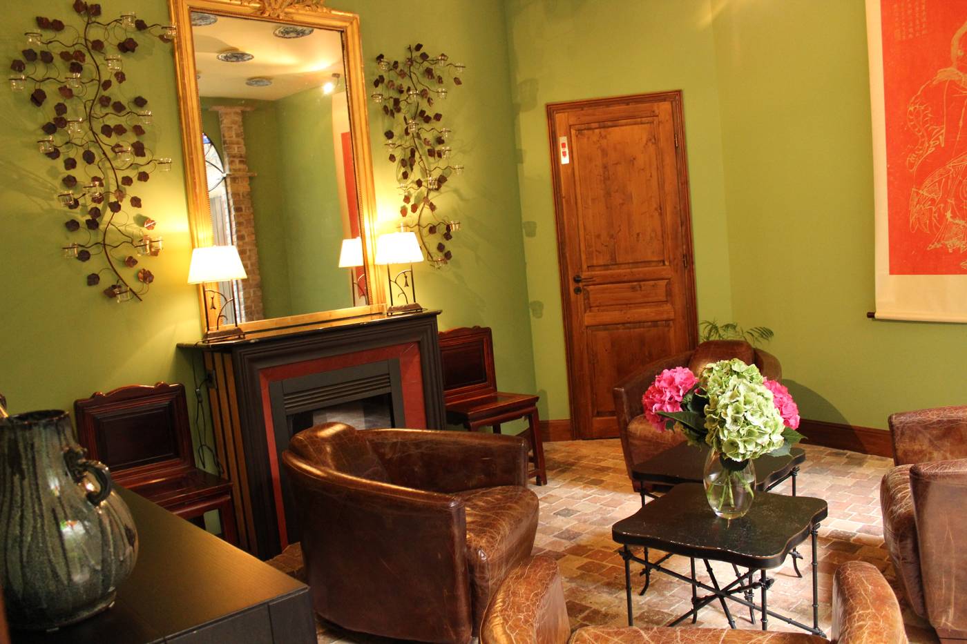 Le-Relais-Monceau-Lobby-7