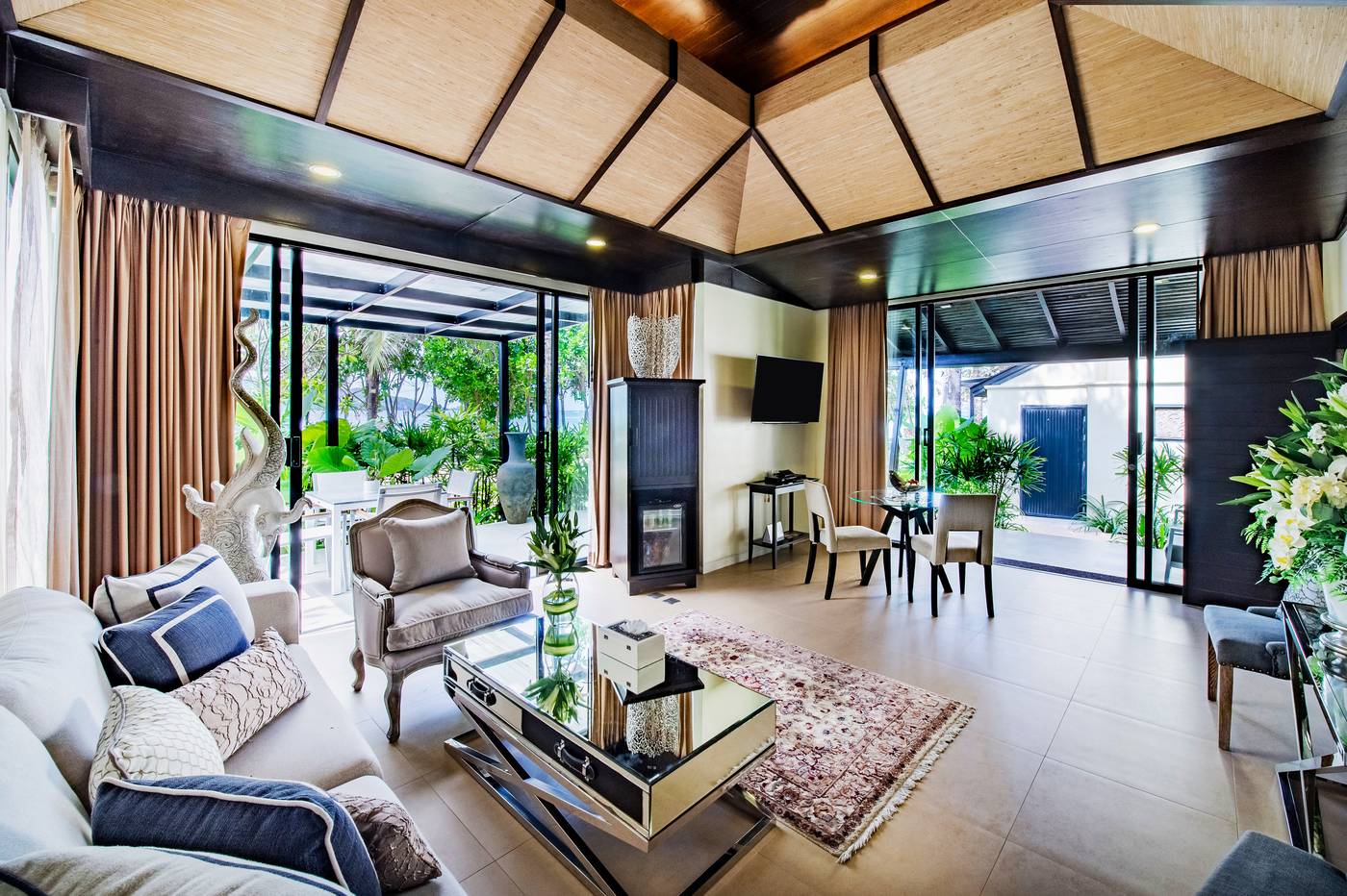 Impiana-Resort-Patong-Phuket-Room-60