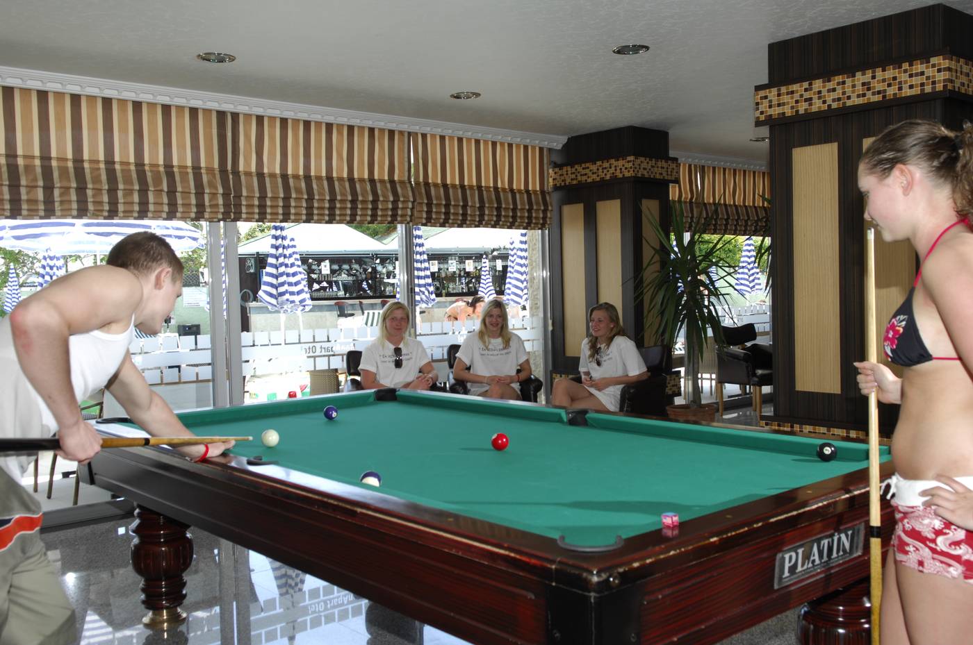 Sealine-Hotel-Lobby-49