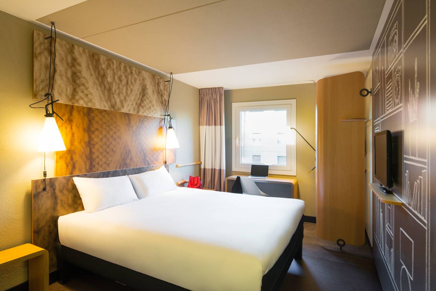ibis-Amsterdam-Centre-Stopera-Room-37
