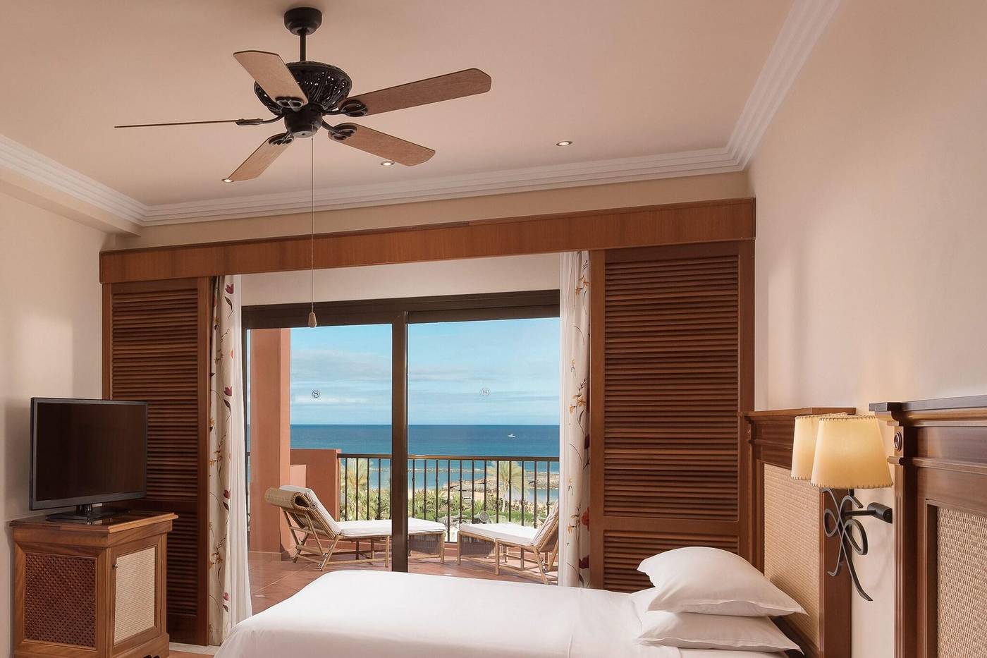 Sheraton-Fuerteventura-Beach--Golf---Spa-Resort-Room-39