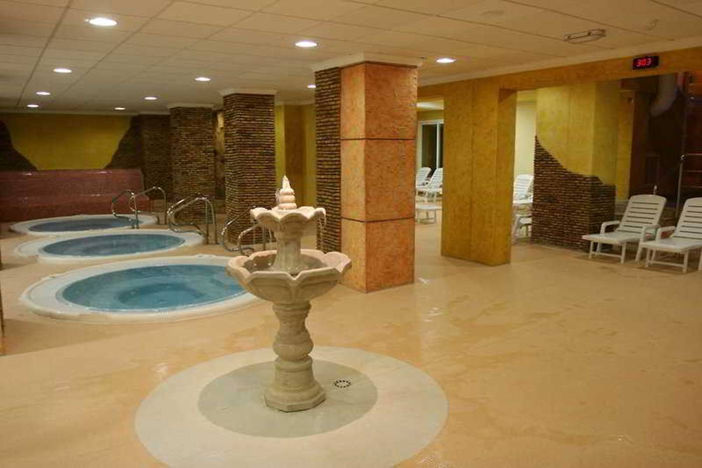 Gran-Hotel-Pe----iscola-Pool-40