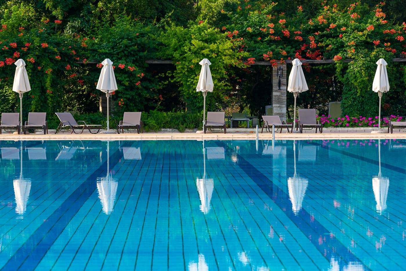 Athos-Palace-Hotel-Pool-4