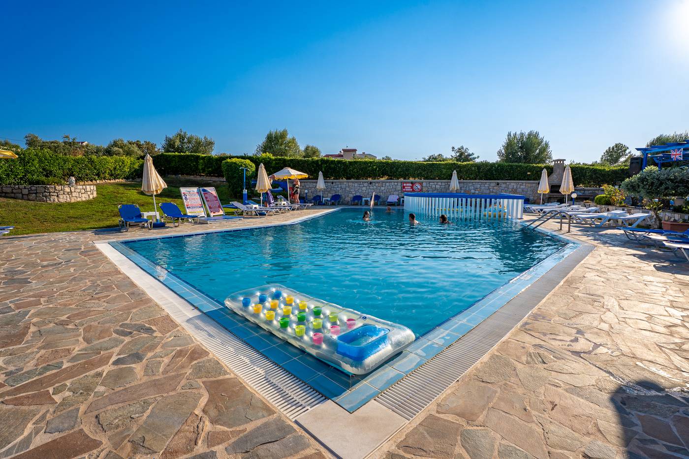 Sunlight-Studios-Pool-4