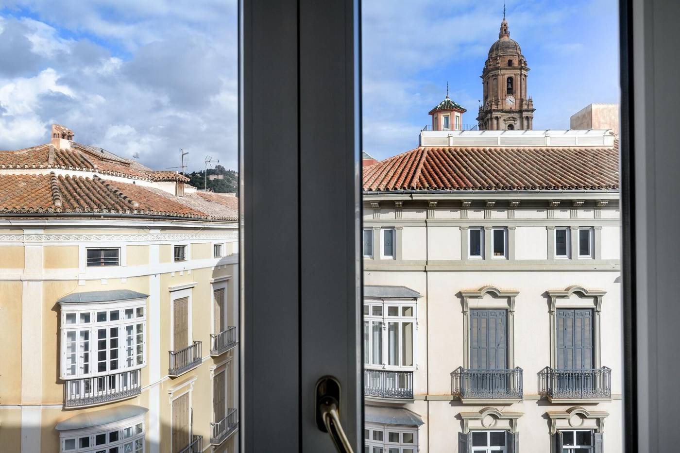 Larios-Malaga-General-view-45