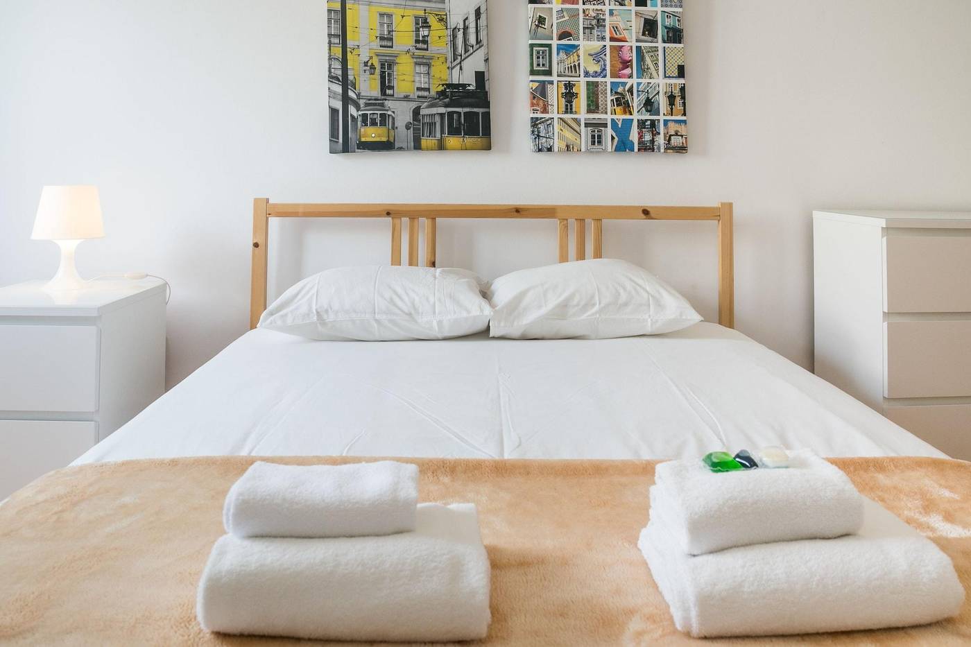 Home-Out-Rooms---Apartments-Room-78