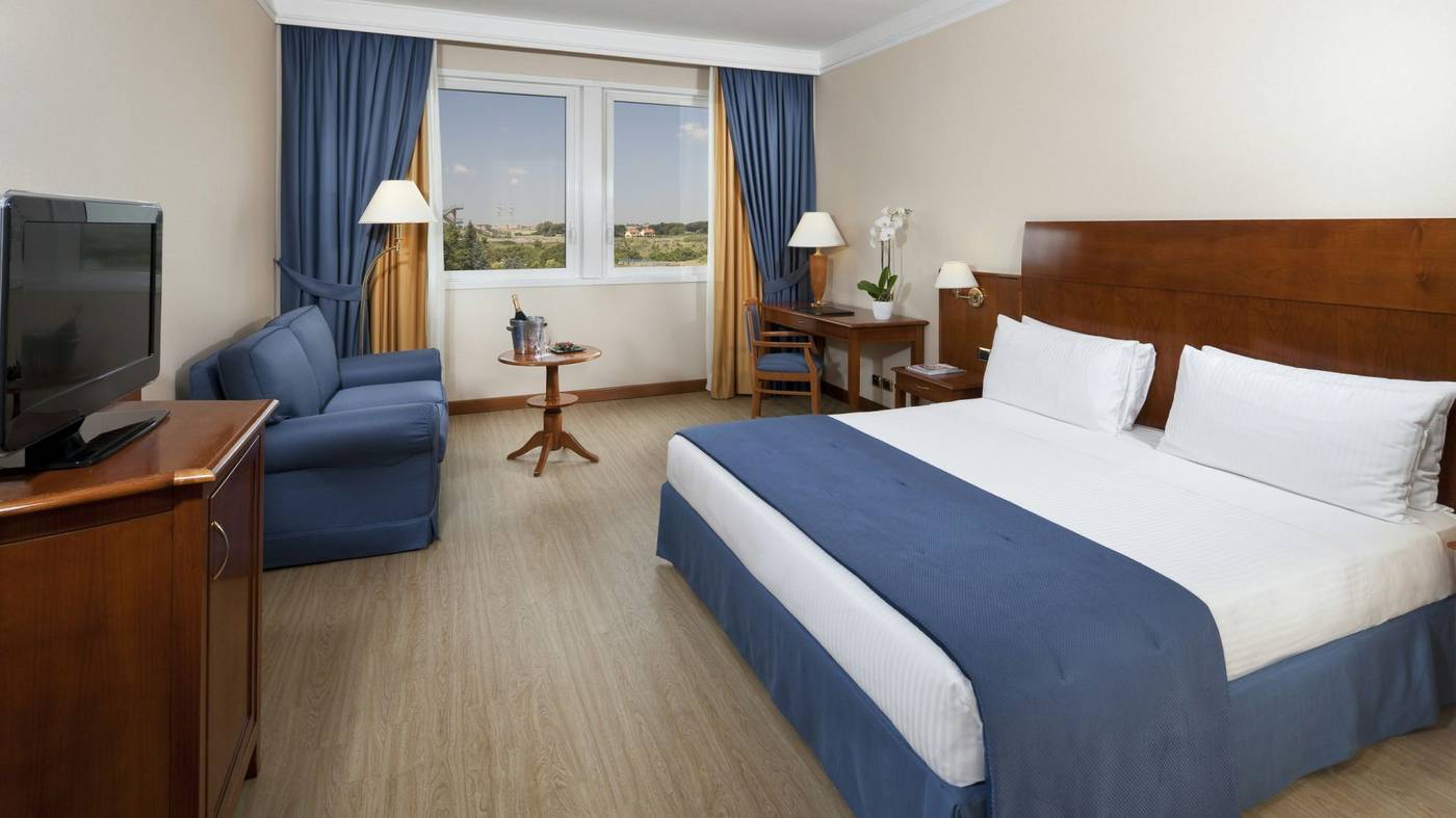 Roma-Aurelia-Antica-Room-2