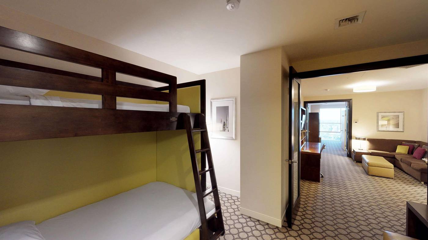 Hyatt-Regency-Orange-County-Room-38