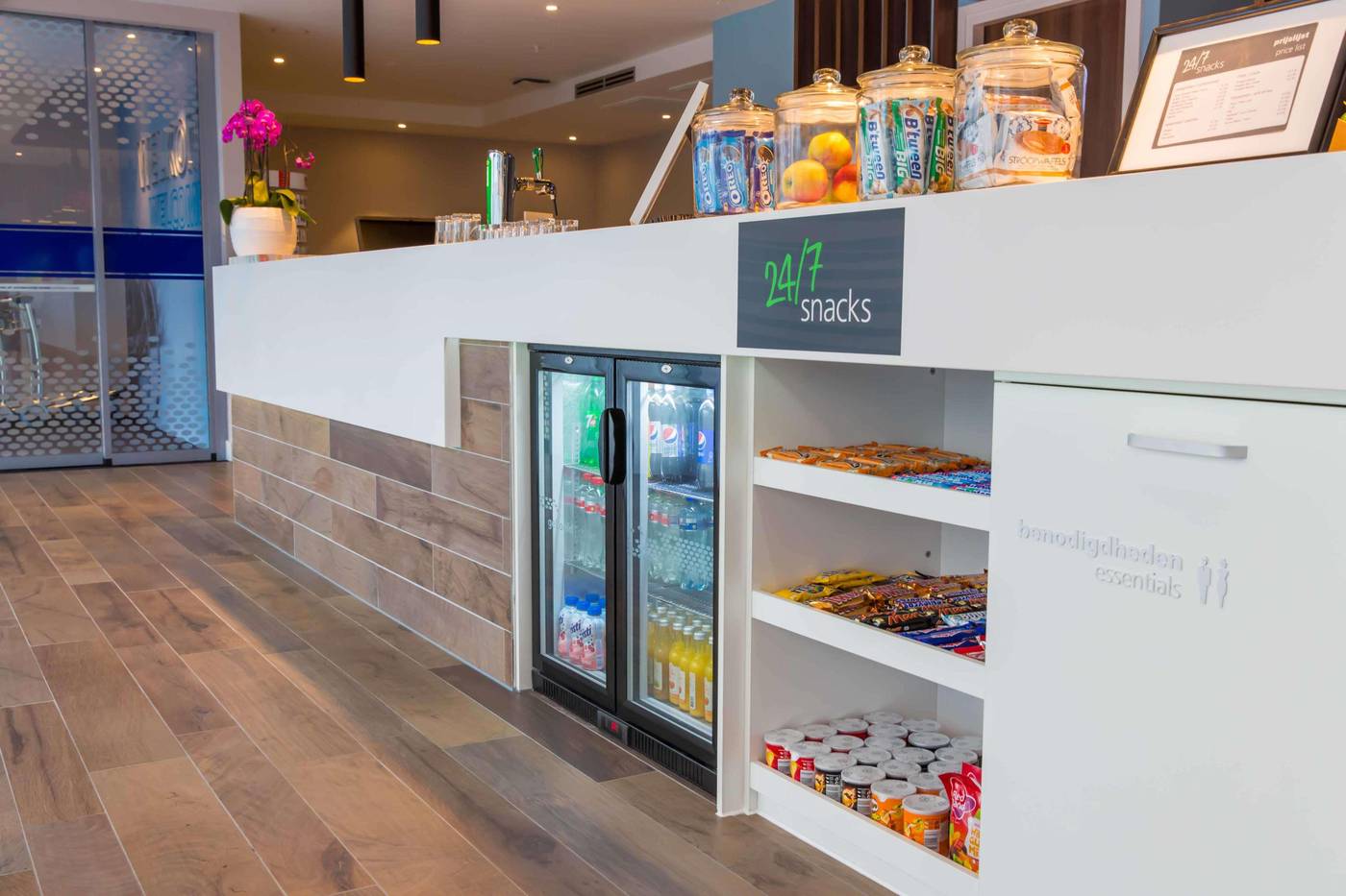 Hampton-By-Hilton-Amsterdam-City-Centre-East-Restaurant-19