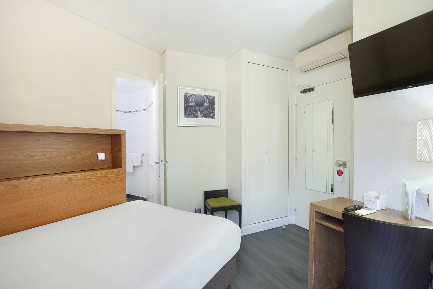 Hotel-Gabriel-Issy-Room-17