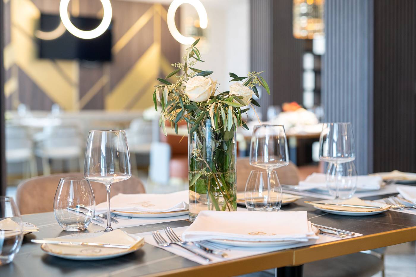 Hotel-Millennium-Restaurant-52