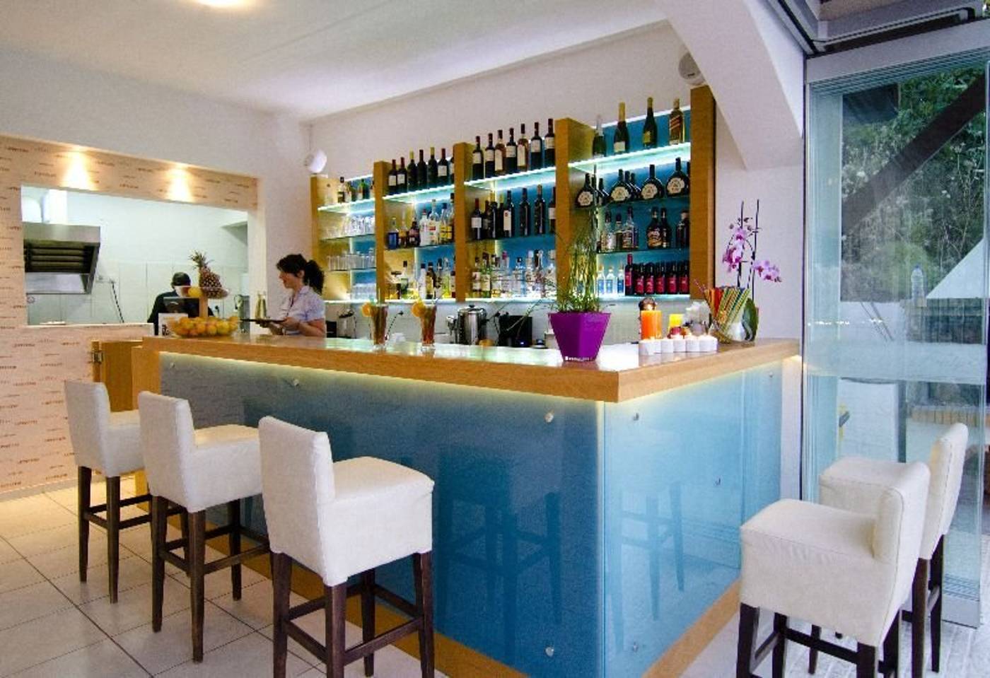 Frida-Bar-21