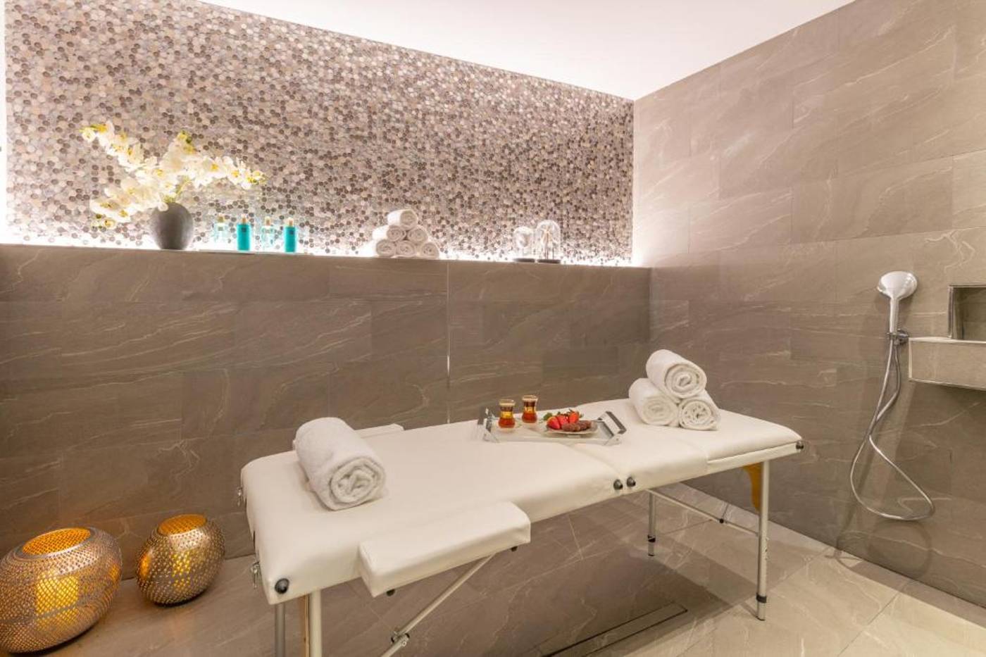 Spa-Del-Palacete-Apartamentos-Sports-and-Entertainment-13