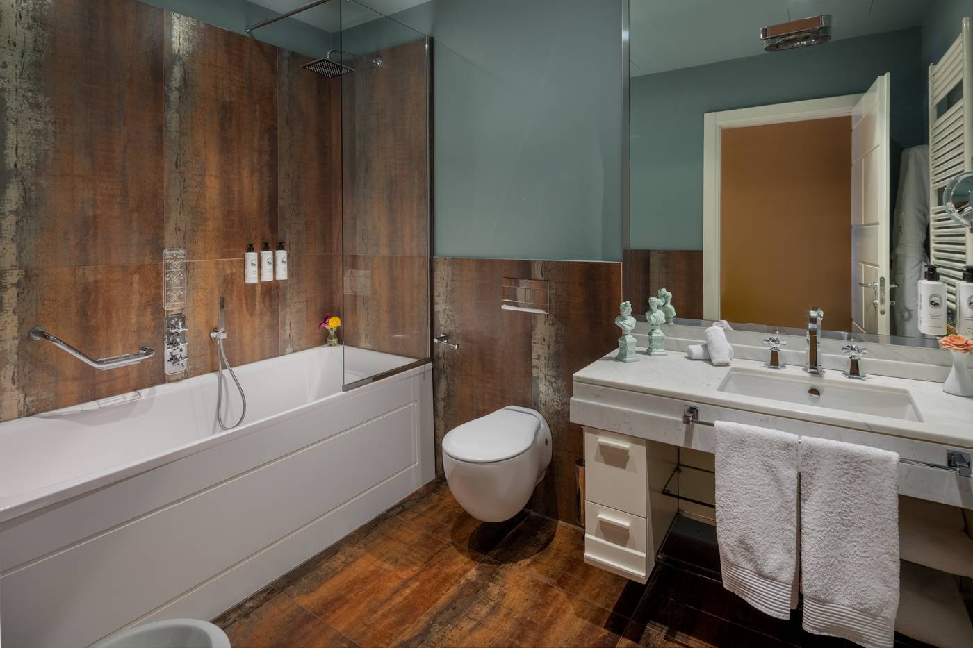 Hotel-Number-Nine-Room-61