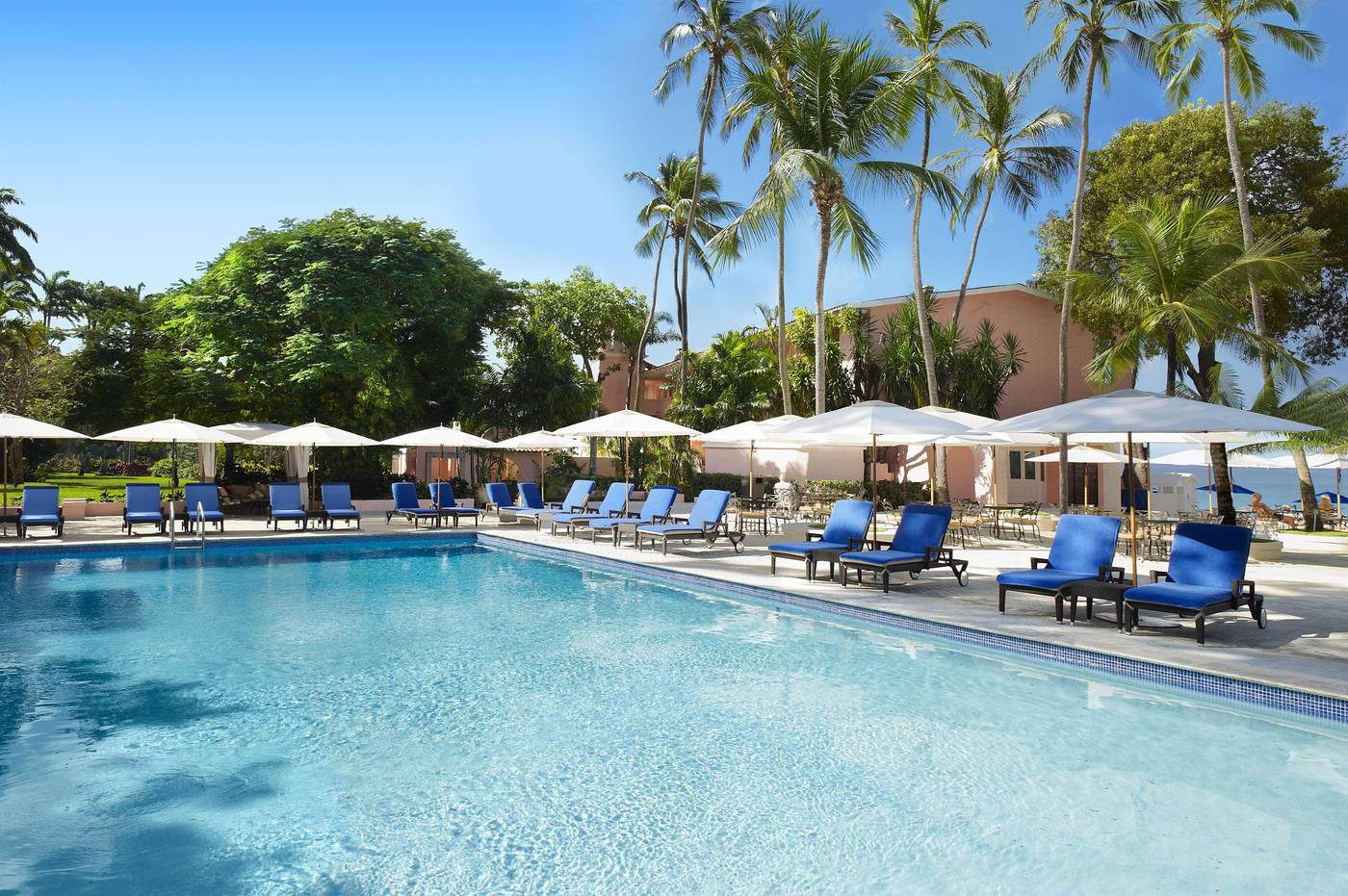 The-Fairmont-Royal-Pavilion-Pool-1