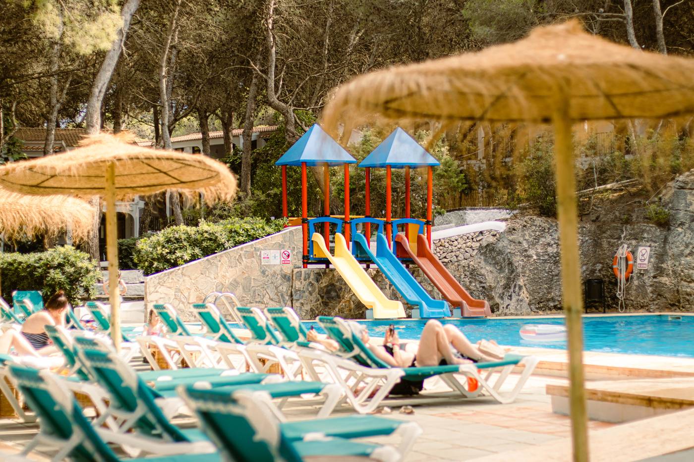 Aparthotel-Sol-Parc-Pool-4