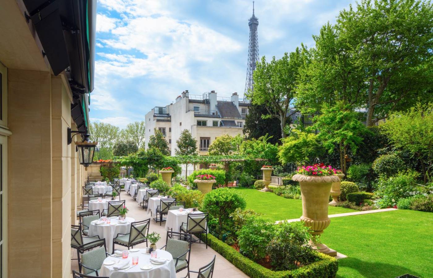 Shangri-La Hotel Paris, Paris