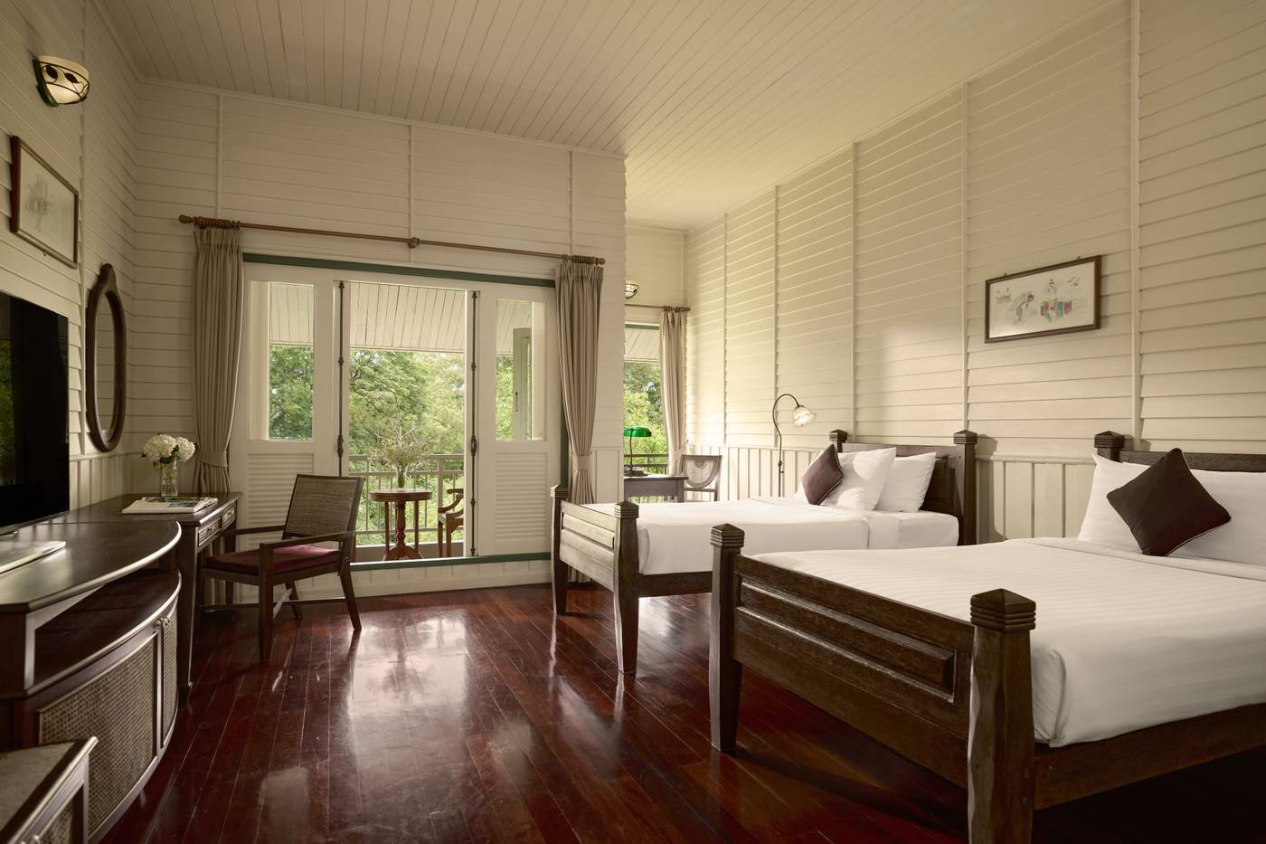 Kalanan-Riverside-Resort-Room-12