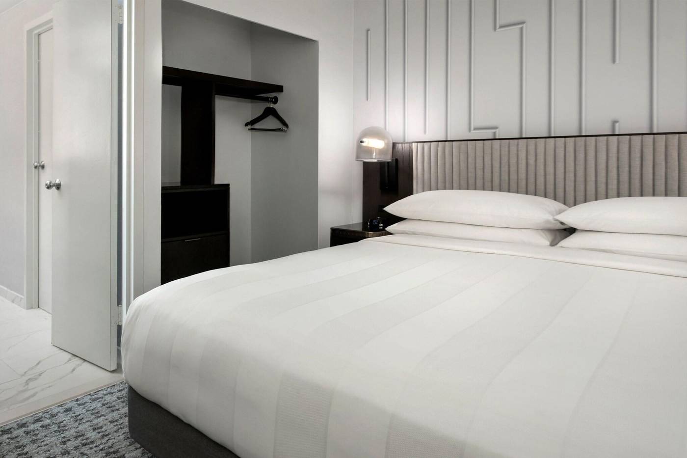 Boston-Marriott-Copley-Place-Room-42