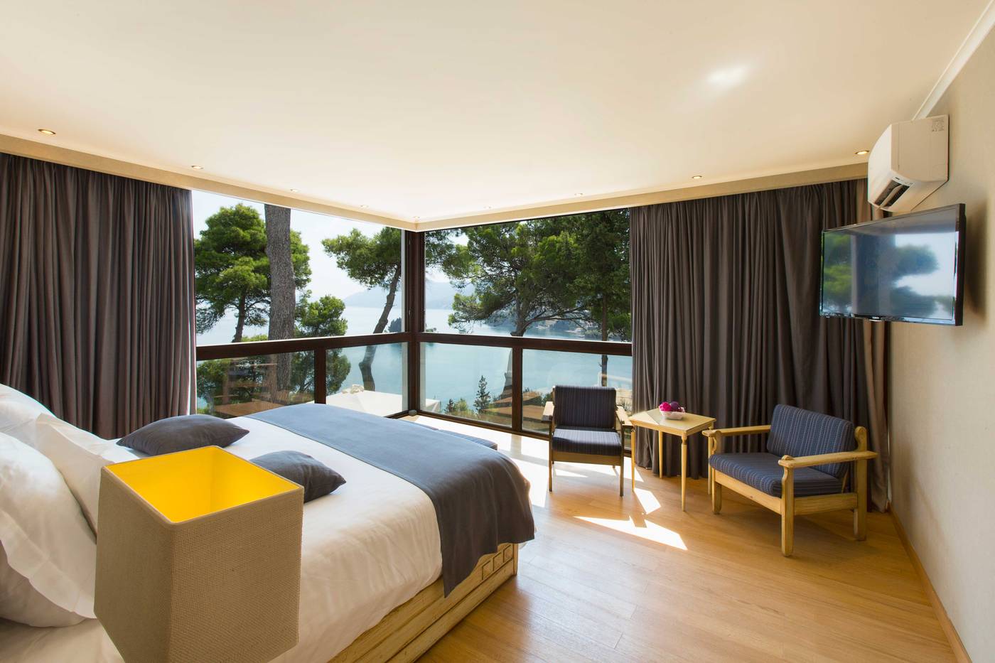 Corfu-Holiday-Palace-Room-25