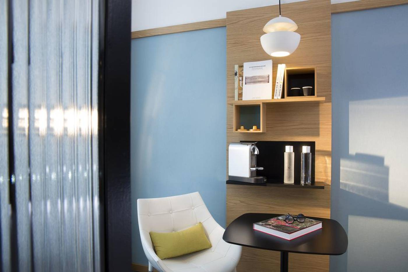 Drawing-Hotel-Room-20