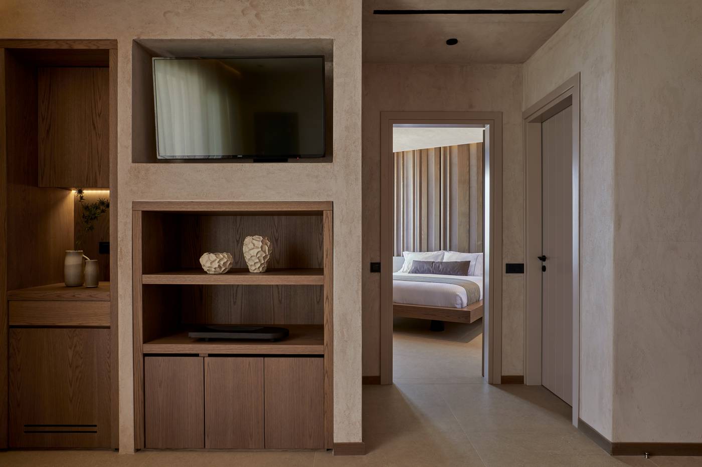 North-Santorini-A-Luxury-Spa-Hotel-Room-20