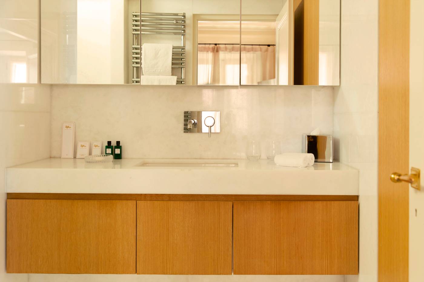 Hotel-La-Ponche-Room-36