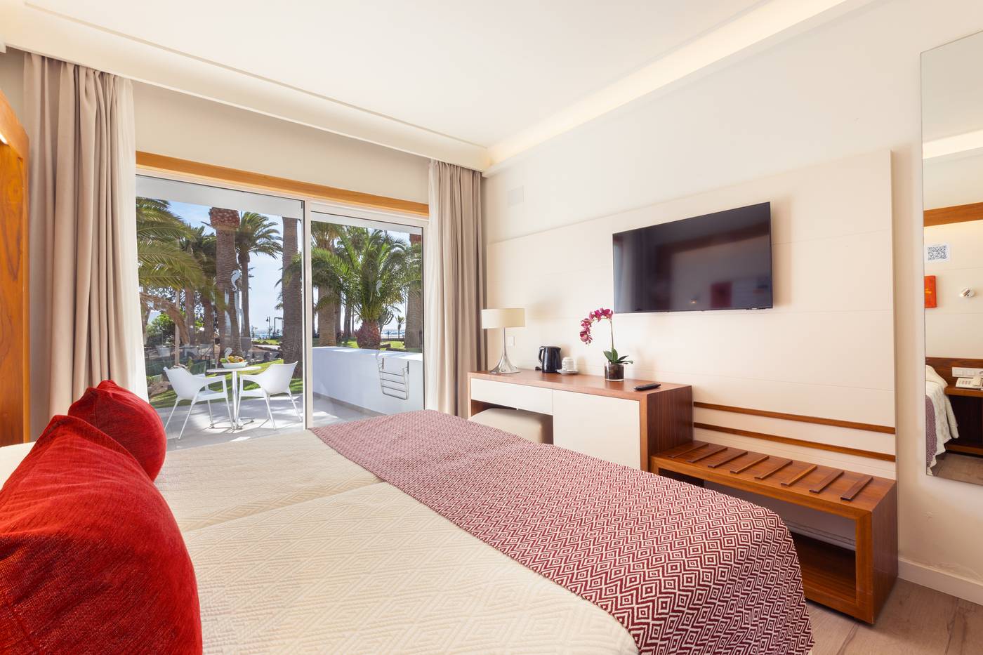 Hipotels-La-Geria-Room-28