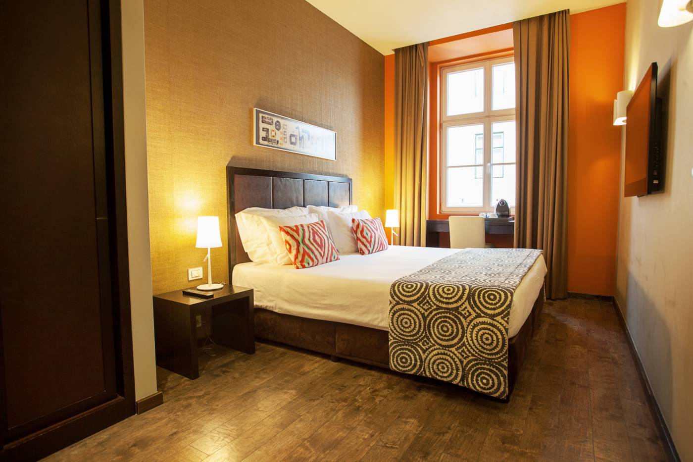 Internacional-Design-Hotel-Room-15