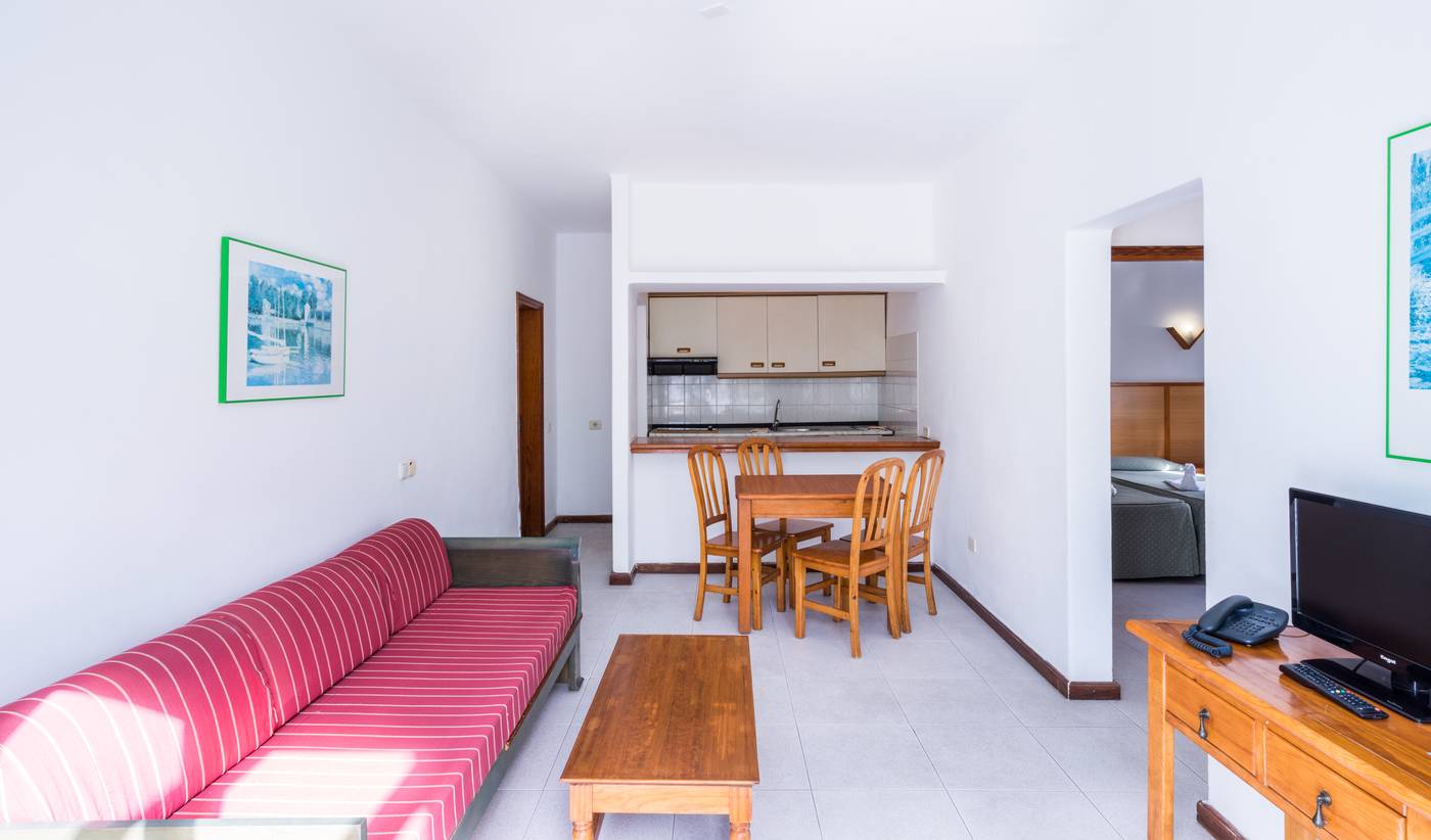 Blue-Sea-Hotel-Los-Fiscos-Room-19