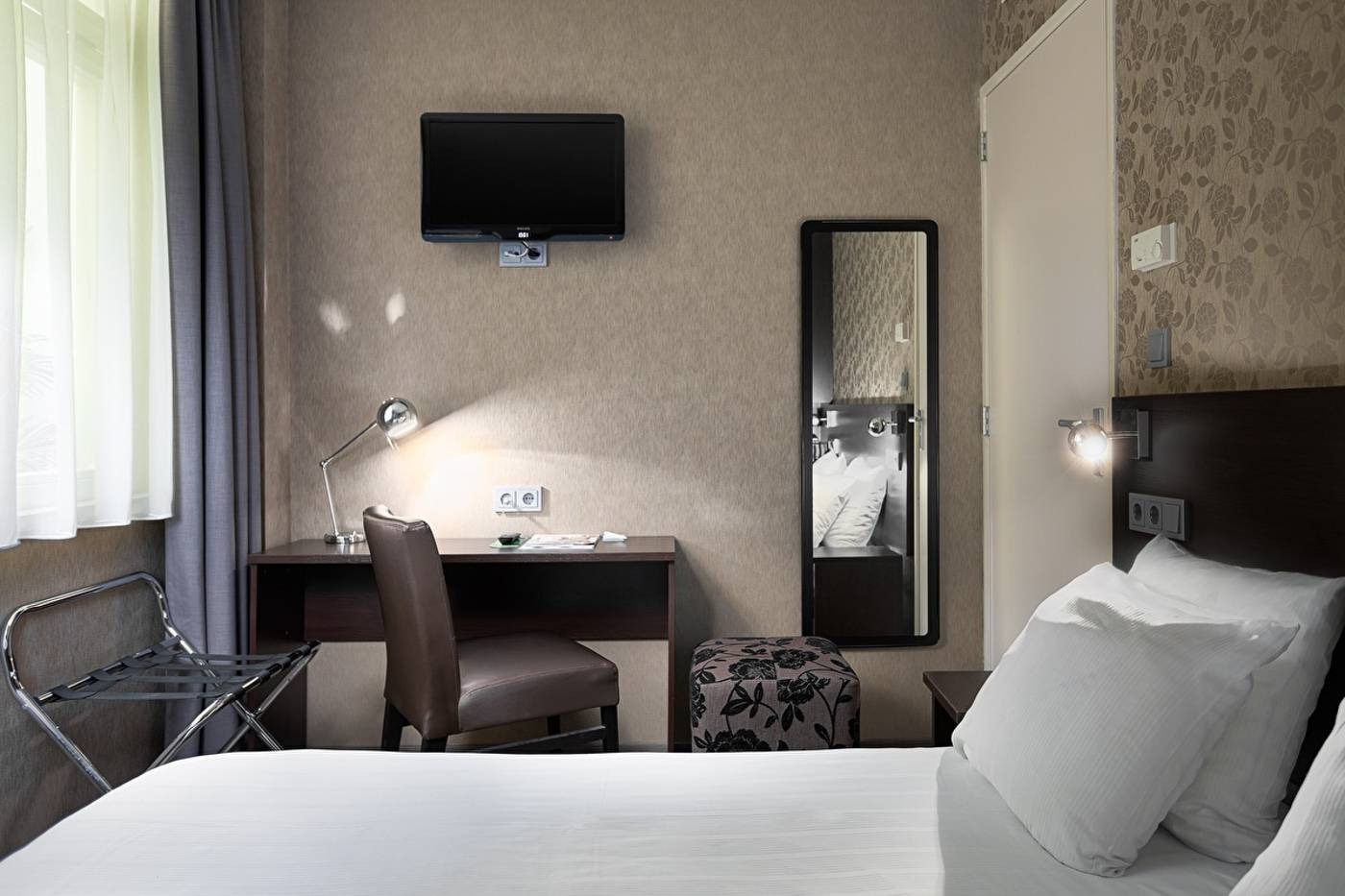 Espresso-City-Centre-Room-8