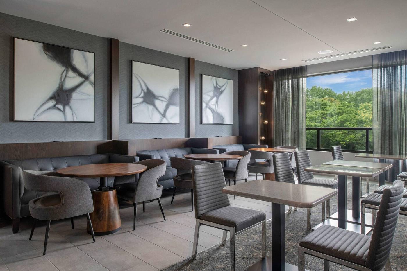 TownePlace-Suites-by-Marriott-Boston-Medford-Restaurant-16