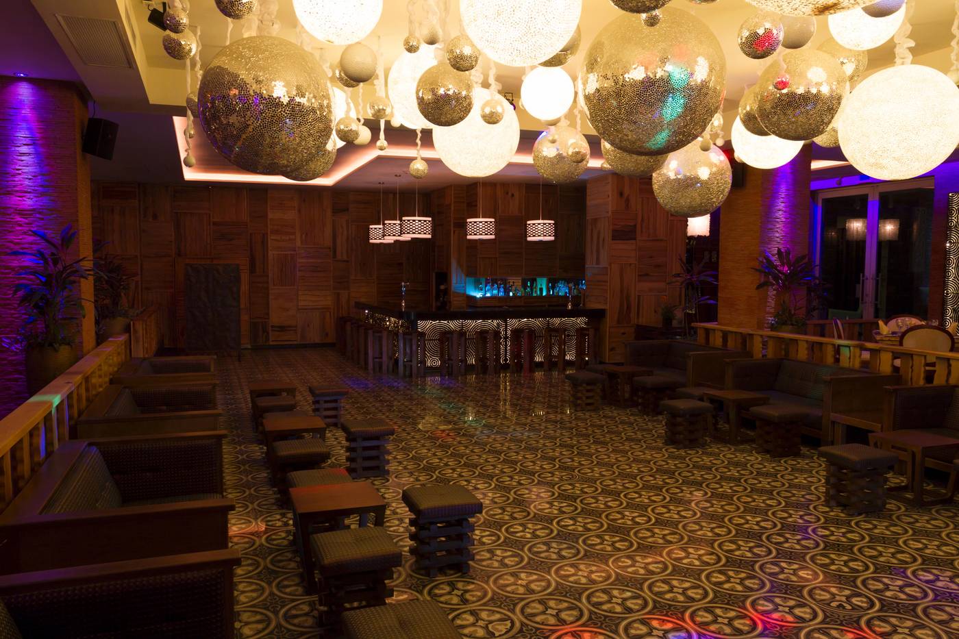 Sandos-Caracol-Eco-Resort-Bar-49