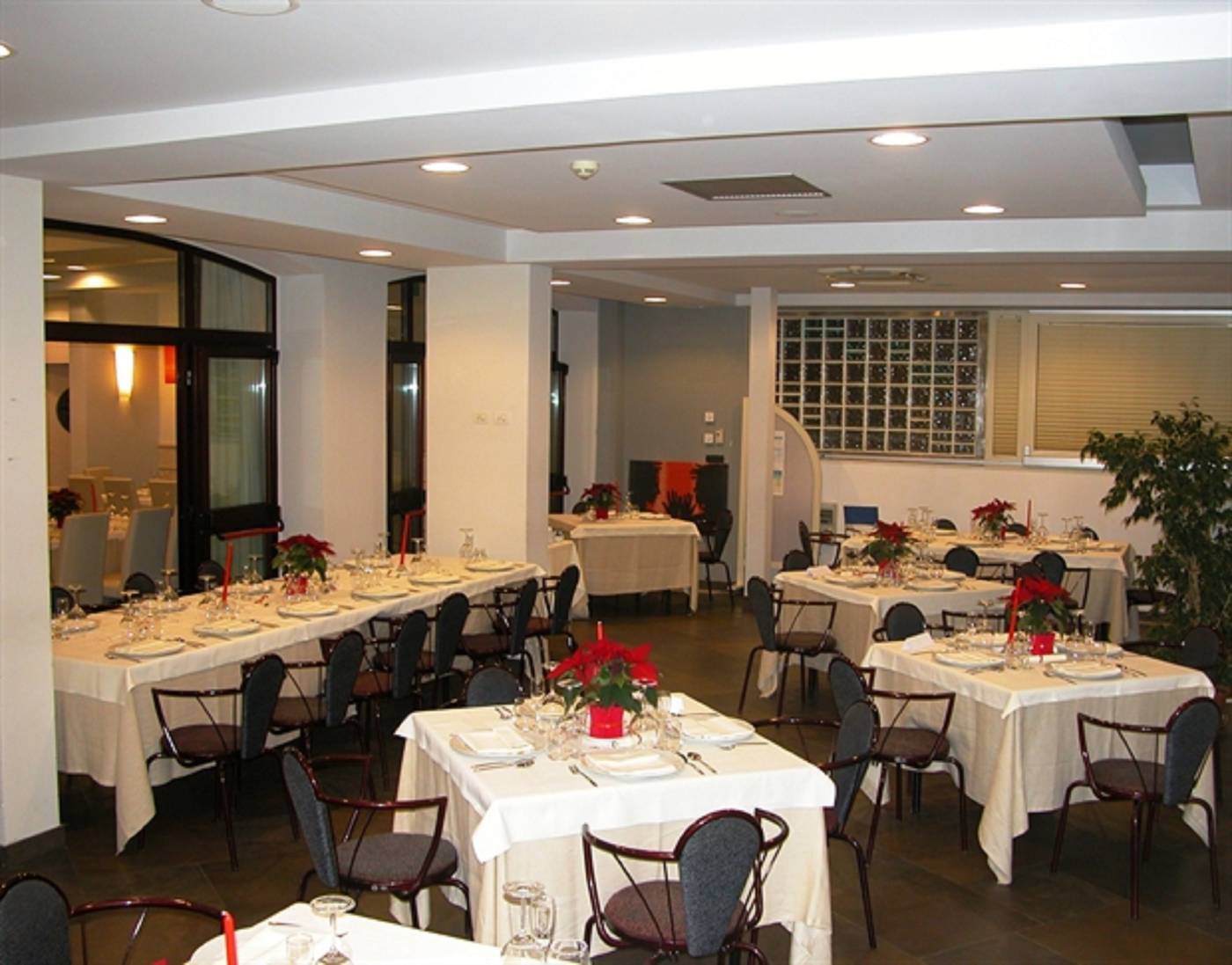 Viola-Palace-Hotel-Restaurant-26