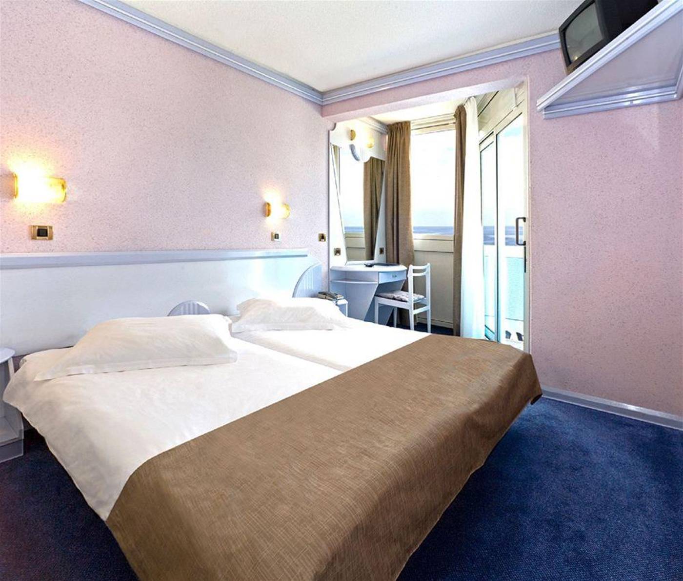 Hotel-Plavi-Plava-Laguna-Room-18