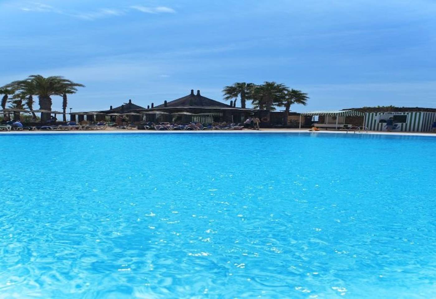 Beatriz-Costa-Teguise---Spa-Pool-12