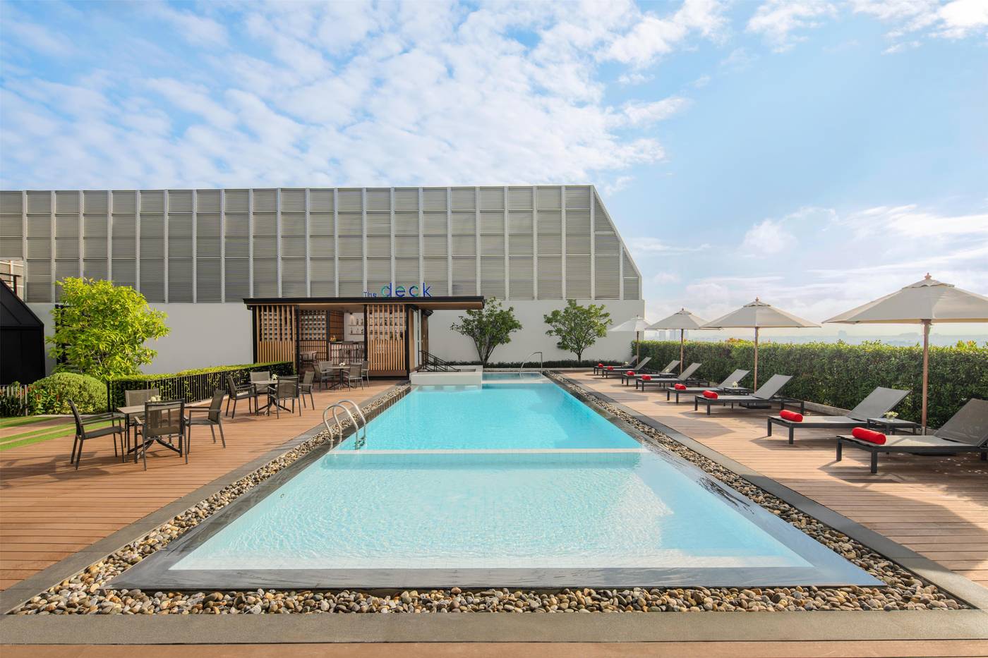 Avani-Sukhumvit-Bangkok-Hotel-General-view-2