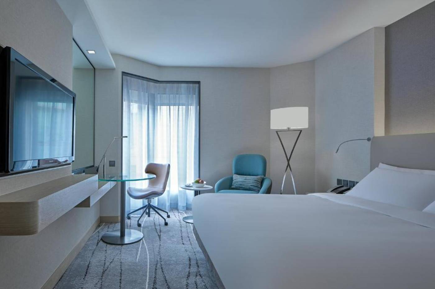 New-World-Millennium-Hong-Kong-Hotel-Room-40